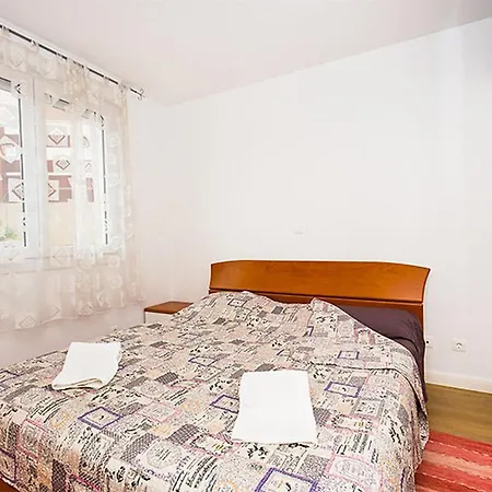 Apartamento With Wifi - 13373 *
